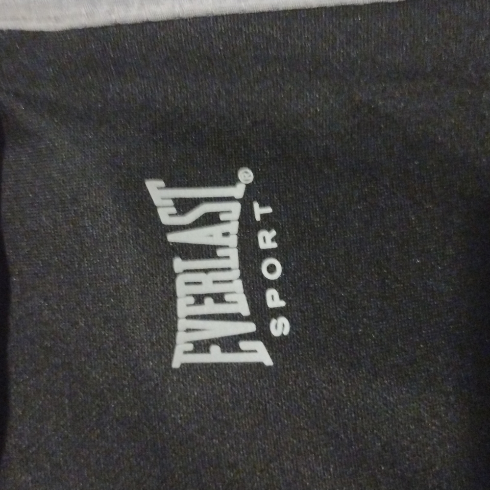 A Men Everlast jogger in really Like New Never Worn - Picture 2 of 3